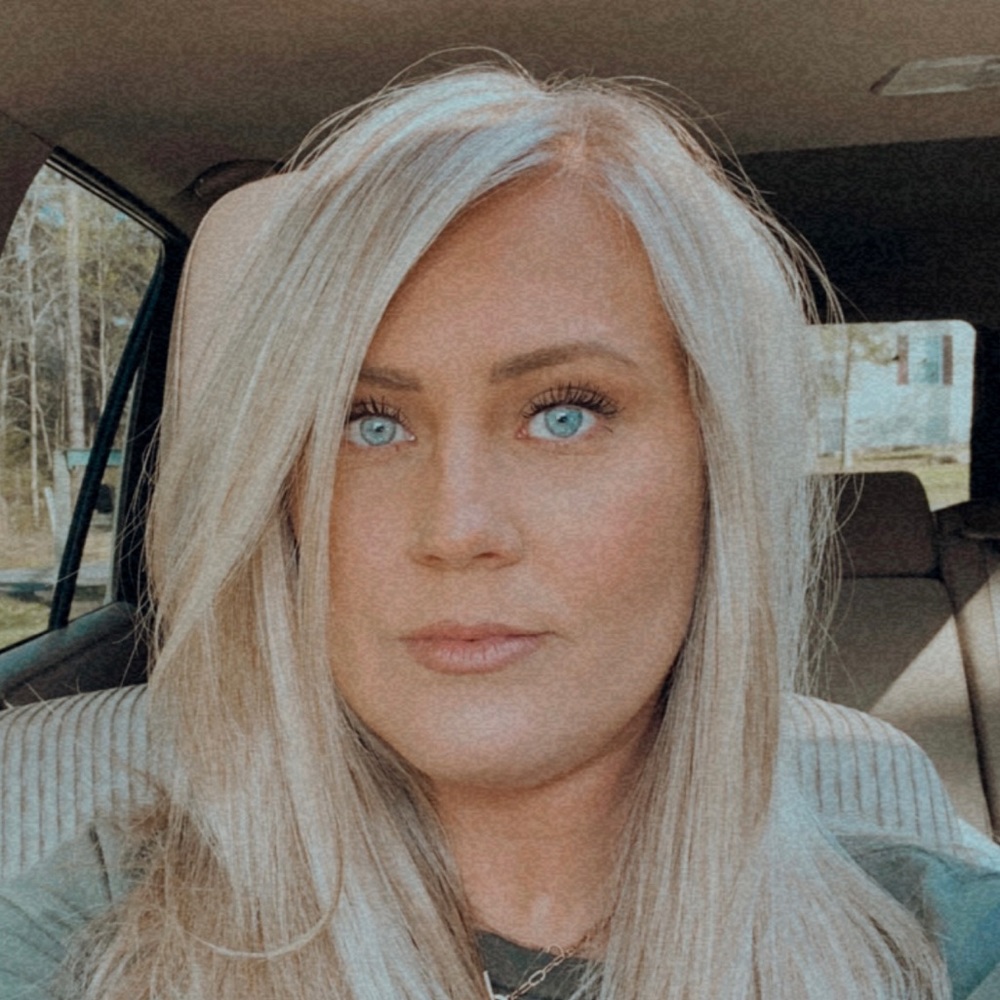 Meet your Posher, Lacey